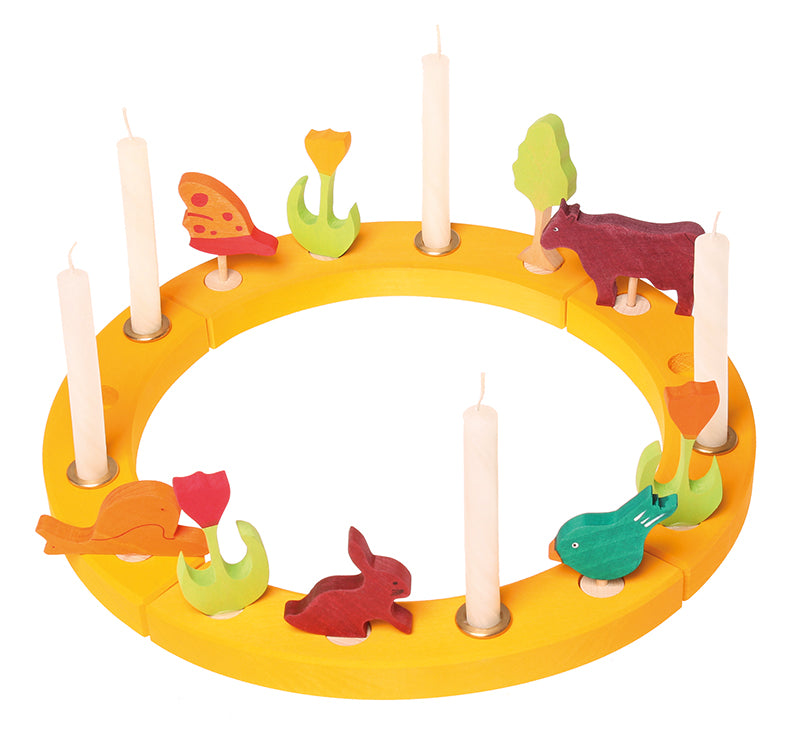 These Wardorf inspired decorative figures are part of a wide range of wooden decorations for celebration rings available here at Babipur.