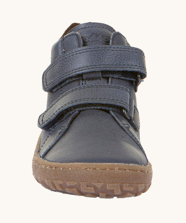The front of the Froddo barefoot Autumn children's shoe in navy available at Babipur showing the 2 velcro fastener detail
