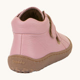 The back of a Froddo barefoot Autumn children's shoe in pink available at Babipur showing the padded ankle and the dark brown grippy sole detail
