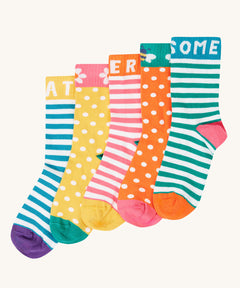 Frugi kids sunnie multipack socks  available at Babipur. 100% GOTS organic cotton socks in bright and fun striped and polka dot designs. Features soft elasticated ankle cuffs with slogans, bees and flowers