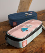 A close up of the Lassig spacy school pencil case in navy and pink showing the black zip detail