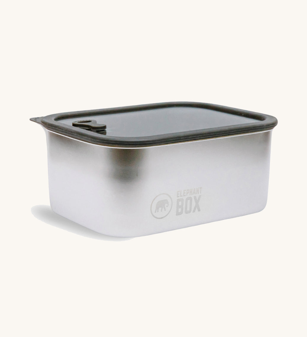The Elephant Box Prep & Store medium food storage container with a grey silicone seal and see through glass lid.