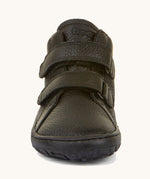 The front of the Froddo barefoot Autumn children's shoe in black available at Babipur showing the 2 velcro fastener detail