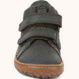 The front of the Froddo barefoot Autumn children's shoe in dark blue available at Babipur showing the 2 velcro fastener detail