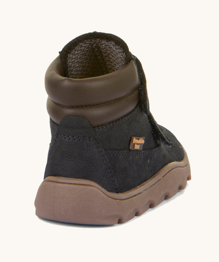 The back of the Froddo barefoot Zuru tex children's shoe in dark blue available at Babipur showing the padded ankle support and the dark brown grippy sole detail