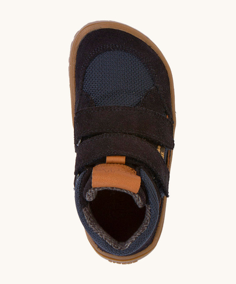 A top down image of the The front of the  Froddo barefoot Tex Autumn children's shoe in navy available at Babipur. showing 2 velcro fasteners on the front and insole detail