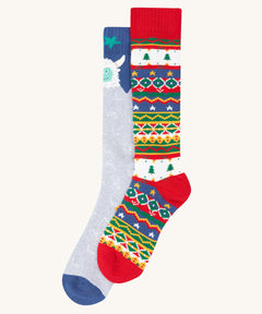 A 2 pack of Frugi Brilliant Boot organic cotton kids Socks. One pair has a yeti design, one has a fairisle design. These Christmas socks are part of a wide range of organic cotton clothing for children available here at Babipur.