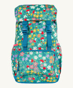 Frugi kids trail blazing backpack in wild woods available at Babipur. A turquoise outdoor backpack with blue trim and multiple woodland inspired prints. Features a flip top main compartment and zipped compartment in the front with 2 bottle holders.