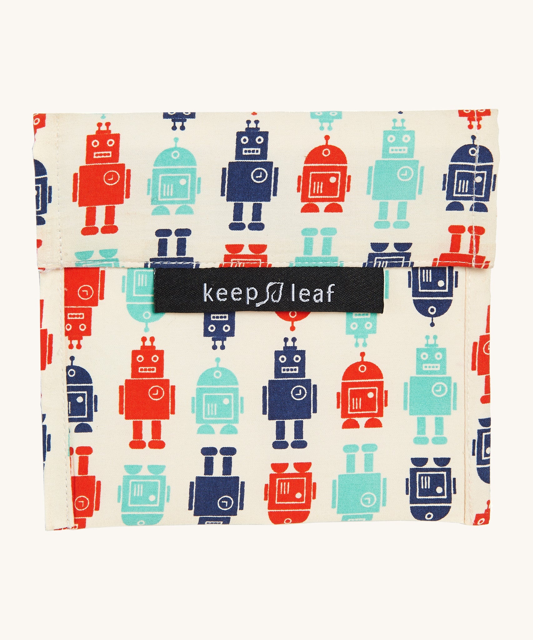 Keep Leaf large baggie in robot design. A cream colour organic cotton pouch for food with playful blue and red robots printed all over. Features a velcro lid for easy fastening