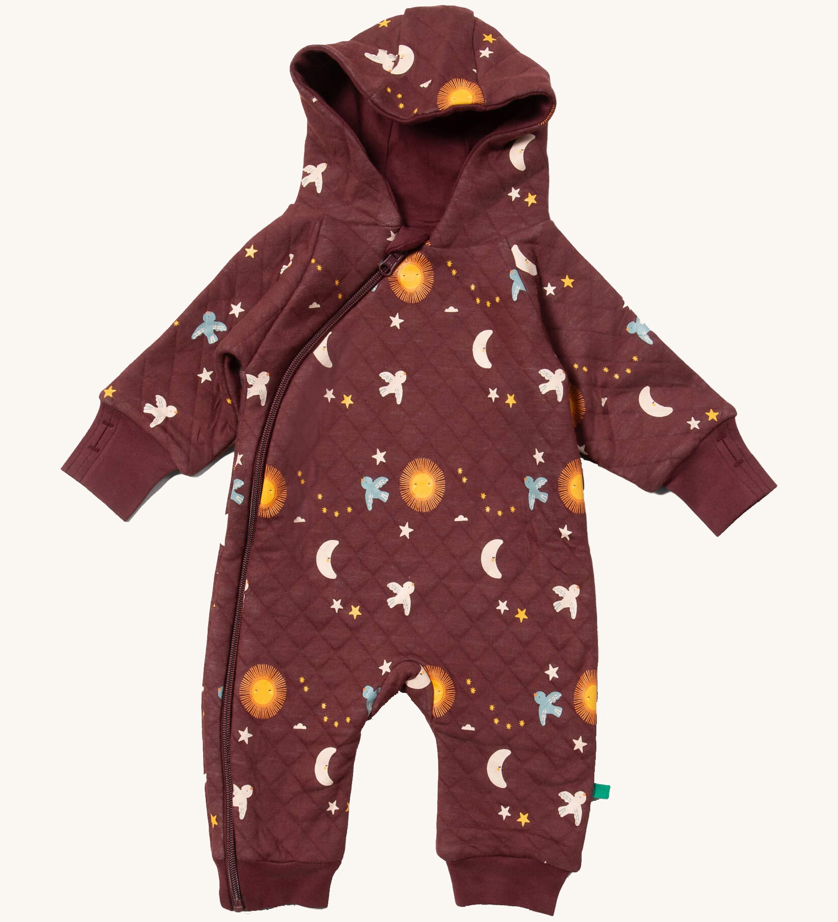 Little Green Radicals hooded snug suit in flying birds. A GOTS organic cotton all in one suit in dark maroon. Features a full length zip and a cute prints of bids flying through a starry night