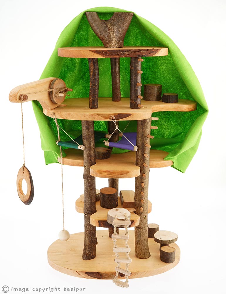 Magic Wood Tree House in Parts – columns with cloth – Babipur