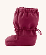 Side image of the Mamalila baby allrounder winter booties in berry pink colour available at Babipur showing the elasticated ankle cuff detail