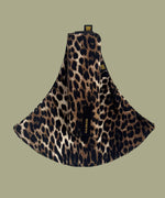 Wildride toddler carrier in Savannah design. A 100% cotton seat stylish hip carrier for babies with a leopard design.