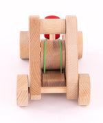 A close up o the elastic for the catapult fully pulled back on the Bajo wooden catapult available at Babipur.
