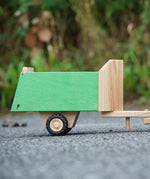 Beck Holzspielzeug toy wooden horse trailer attachment for tractor farm play with ramp.