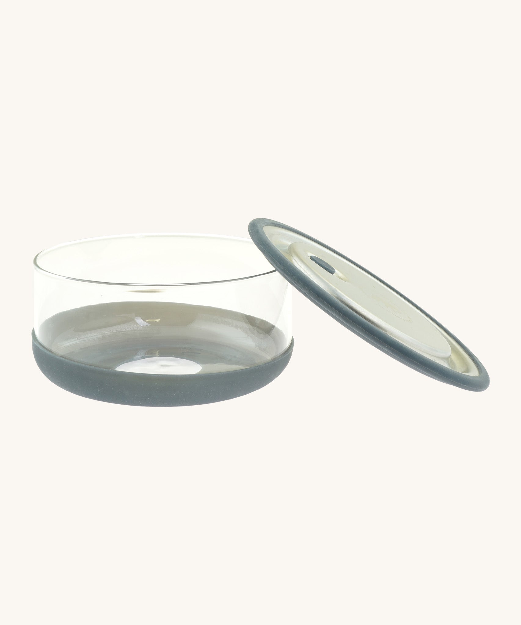 Elephant Box large lunch bowl available at Babipur with the removable lid leaning on the bowl . 