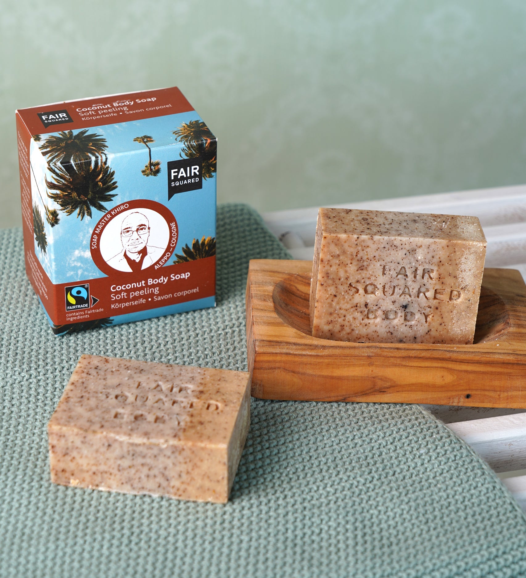 Set of 2 exfoliating coconut body Soaps by Fair Squared, in a lovely men's gift cardboard box, cruelty free and vegan soap, buy now at Babipur.
