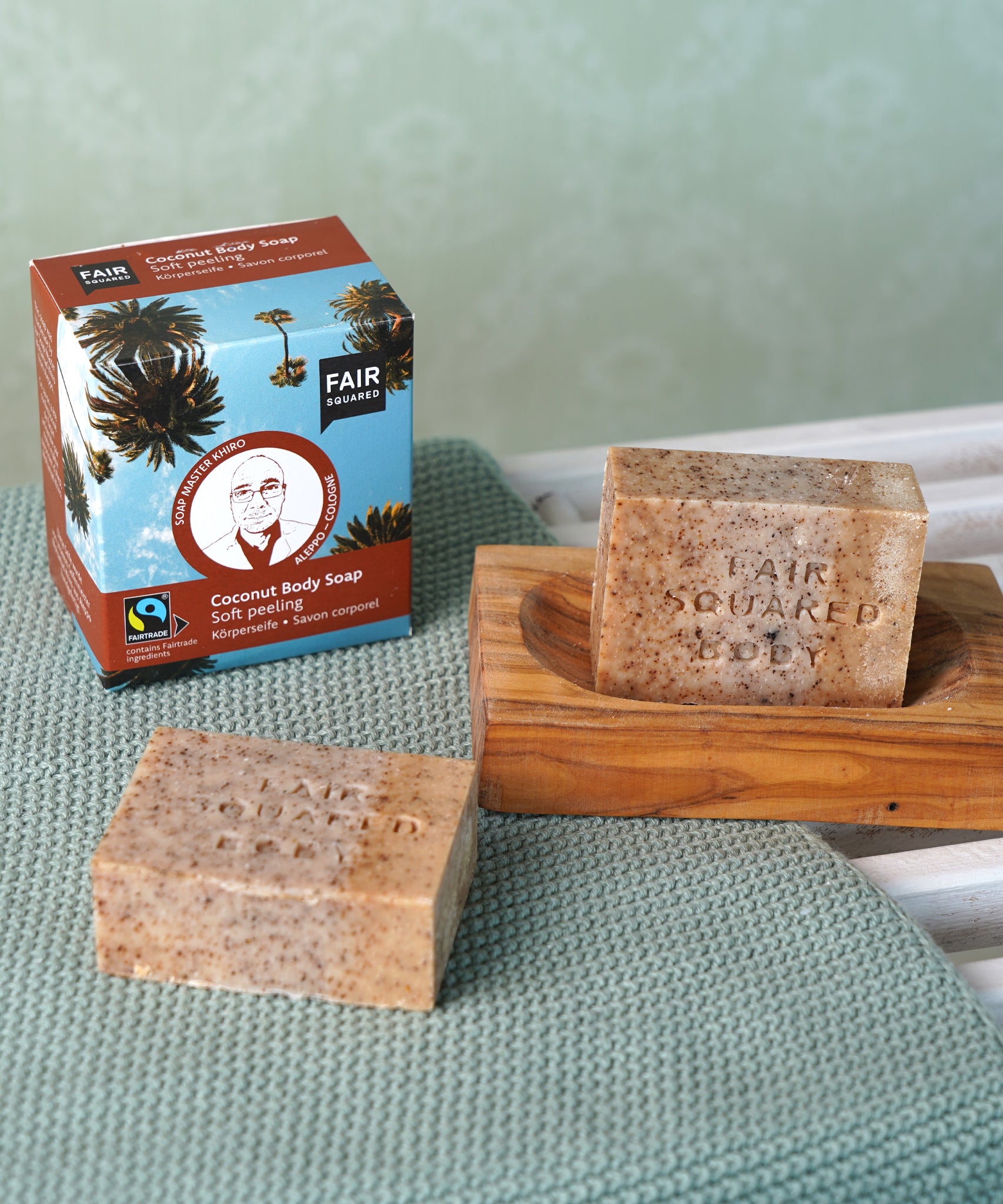 Set of 2 exfoliating coconut body Soaps by Fair Squared, in a lovely men's gift cardboard box, cruelty free and vegan soap, buy now at Babipur.
