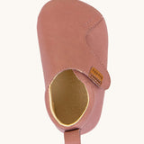 A top down image of the Froddo barefoot walker baby shoe in dark pink available at Baipur. Showing the velcro fastener detail