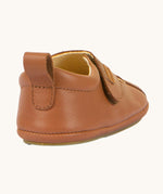 The back of the Froddo Barefoot Baby Pre-Walker Shoes in tan available at Babipur showing the padded ankle support detail