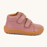 A side image of the Froddo barefoot first step kids shoes in dusty pink available at Babipur showing the 2 velcro strap fasteners and the light brown grippy sole
