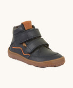 Froddo barefoot tex kids autumn shoes in navy available at Babipur. A soft ankle high shoe in navy with a light brown rubber sole. Features two velcro straps for a secure fit 