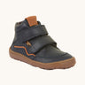 Froddo barefoot tex kids autumn shoes in navy available at Babipur. A soft ankle high shoe in navy with a light brown rubber sole. Features two velcro straps for a secure fit 