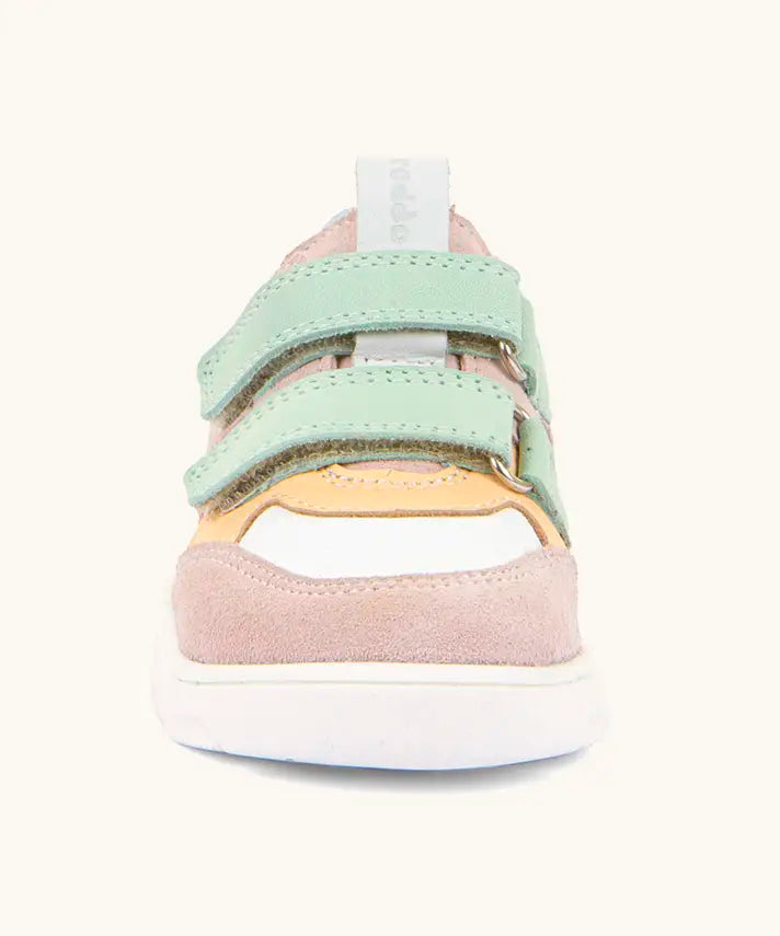 Front of Froddo barefoot zuru Spring kids shoe in pink and white showing the velcro fasteners and pull tab on the tongue
