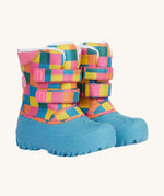 Frugi out and about snow boots in rainbow check waddle available at Babipur. A bright checked winters boot with pink trim and a light blue deep sole. Features a white fleece inner and velcro fasteners. 