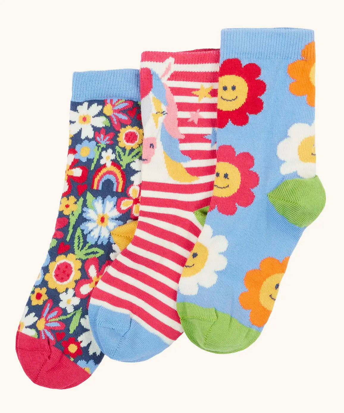 Frugi GOTS 100% organic cotton 3 pack socks in horses, sparkles, and flowers themes. Each pair is finished with comfy ribbed cuffs and a stretchy fit