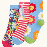 Frugi GOTS 100% organic cotton 3 pack socks in horses, sparkles, and flowers themes. Each pair is finished with comfy ribbed cuffs and a stretchy fit
