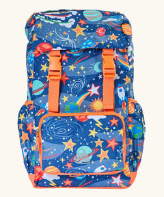 Frugi explore the stars trail blazing backpack in blue with a repeating outer space design. Features main compartment, small front compartment 2 side pockets and buckle fasteners