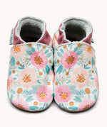Inch Blue wildroses shoes available at Babipur. A soft white baby leather shoe with a cute pastel coloured floral design on each shoe. Features elastic ankle cuffs for a secured fit