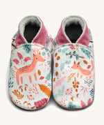 Inch Blue wildwood shoes available at Babipur. A soft white baby leather shoe with cute pastel coloured woodland animals and trees design on each shoe. Features elastic ankle cuffs for a secured fit