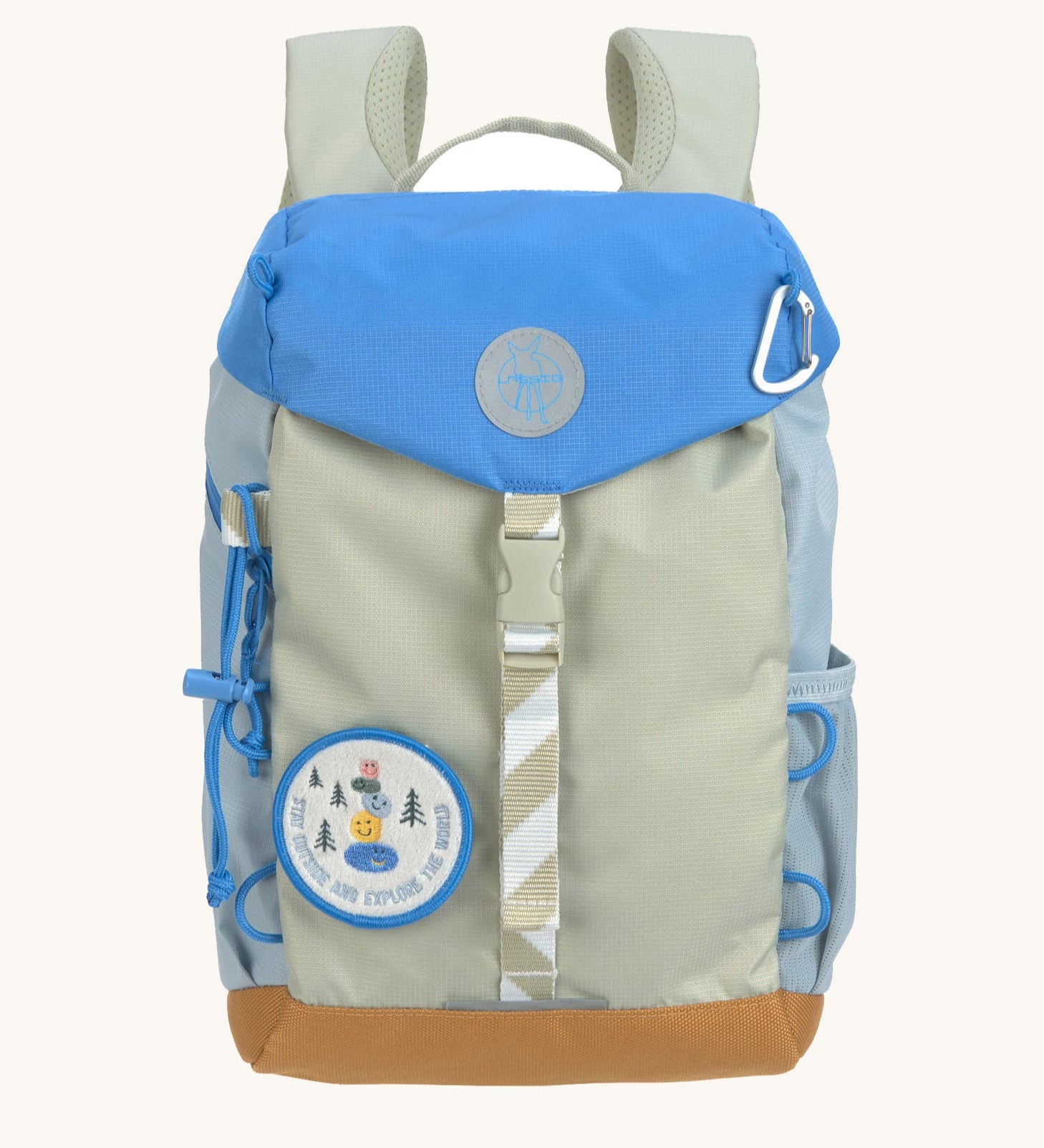 Lassig kids mini outdoor backpack in sunny explorer green available at Babipur. Features a buckle fastener, padded shoulder pads and a cute playful patch on the front.