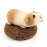 The Makerss - Amiguwoolli Guinea Pig Mini Needle Felt Craft Kit