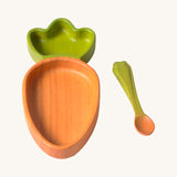 Oli & Carol Cathy the carrot wooden plate and spoon set available at Babipur. 