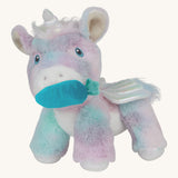The Olli Ella dazzle unicorn dinkum available at Babipur. A soft and cuddly doll in light pastel colours. Features white pegasus wings and a unicorn horn with a blue magnetic carrot