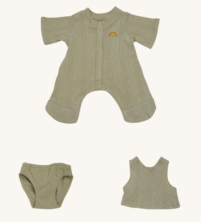 Olli Ella Dinkum Doll pointelle pyjama set in sage colour, available at Babipur. This set includes a onesie, a vest and underwear. This set can be used on a Olli Ella dinkum doll.