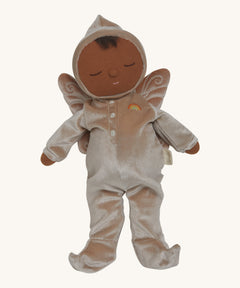 Olli Ella Ada fairy dozy dinkum doll available at Babipur. A soft cuddly doll with a light brown outfit and a sleepy face, Features a stitched button fastener detail and matching brown fairy wings