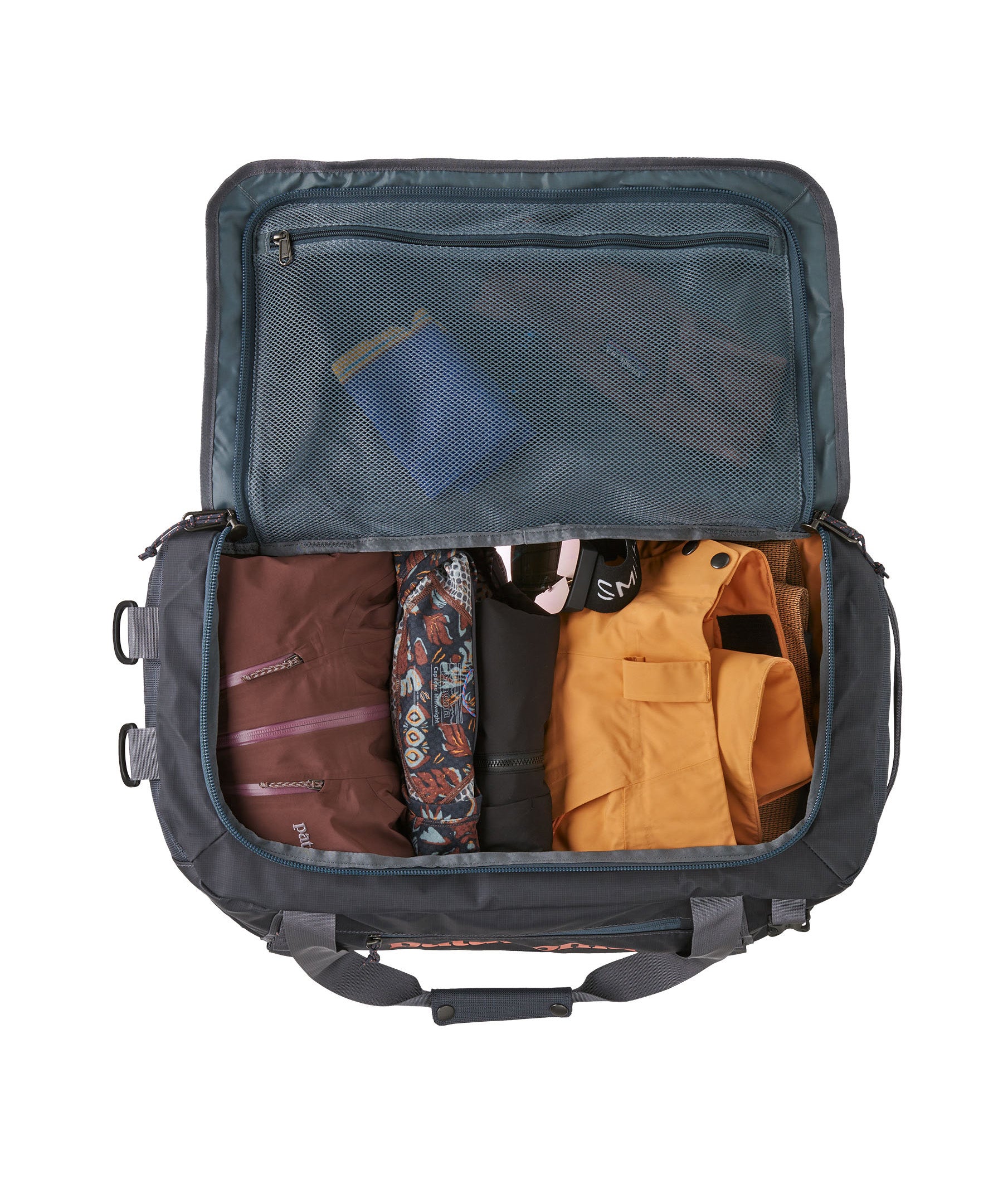 Inside the Patagonia Black Hole Duffel 40L to show how much it can hold