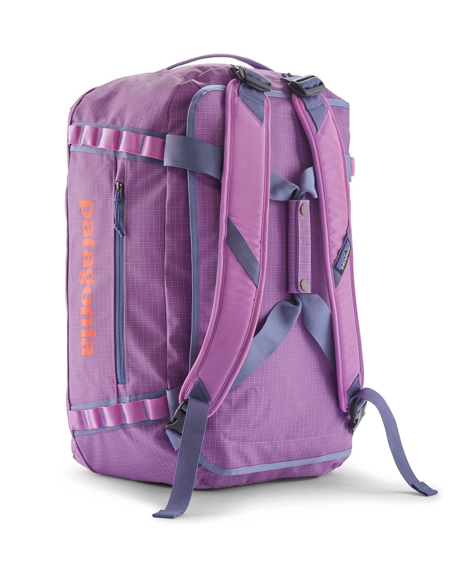 A close up of the Patagonia black hole 40l duffel bag in brisk purple available at Babipur showing the shoulder straps and carry straps detail