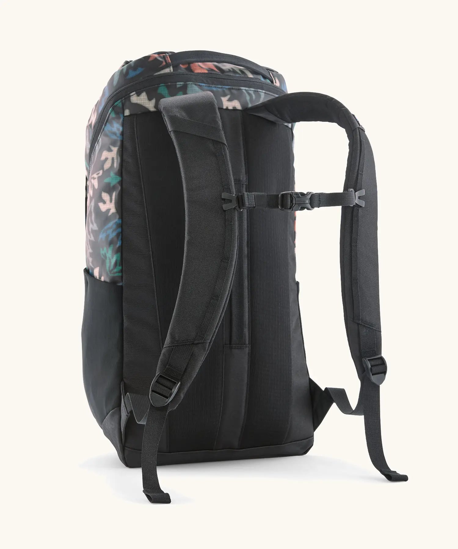Patagonia black hole backpack 25L in kaleido/black with black shoulder straps and quick release buckle
