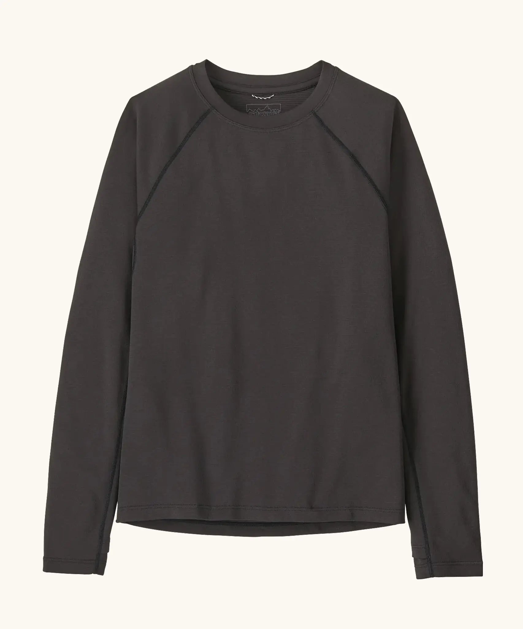 Patagonia Kids Capilene Midweight crew in Ink Black. A high performance technical base layer.