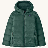 Patagonia kids hi loft down sweater hoody jacket in cascade green available at Babipur. A thick green hooded jacket with a full length zip and 2 side pockets.