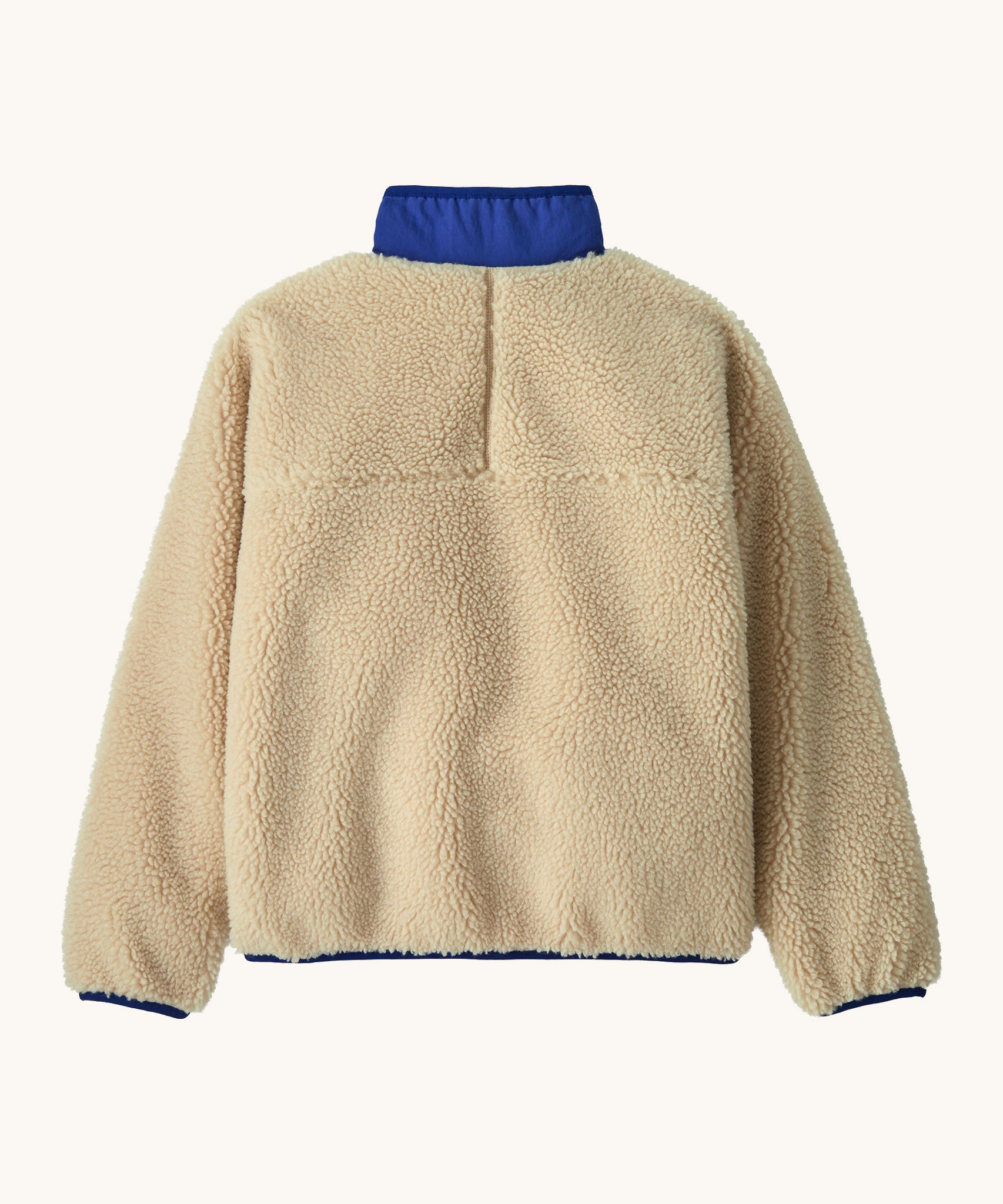 The back of the Patagonia kids retro x jacket in dark natural available at Babipur showing the blue turned up collar detail