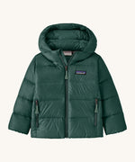 Patagonia little kids hi-loft down sweater hoody jacket in cascade green available at Babipur. A warm down hooded jacket in dark green. Feeatures a full length zip fastener and side zip pockets