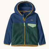 Patagonia little kids micro d snap t jacket in cascade green available at Babipur. A 100% recycled polyester soft fleece hooded jacket in dark navy and green with dark yellow trim. Features a full length zip and small chest pocket with a green flap