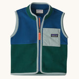 Patagonia little kids synchilla vest in clement blue available at Babipur. A 100% recycled polyester soft fleece gilet in dark blue and green with pale blue trim. Features a full length zip and a pale blue chest pocket