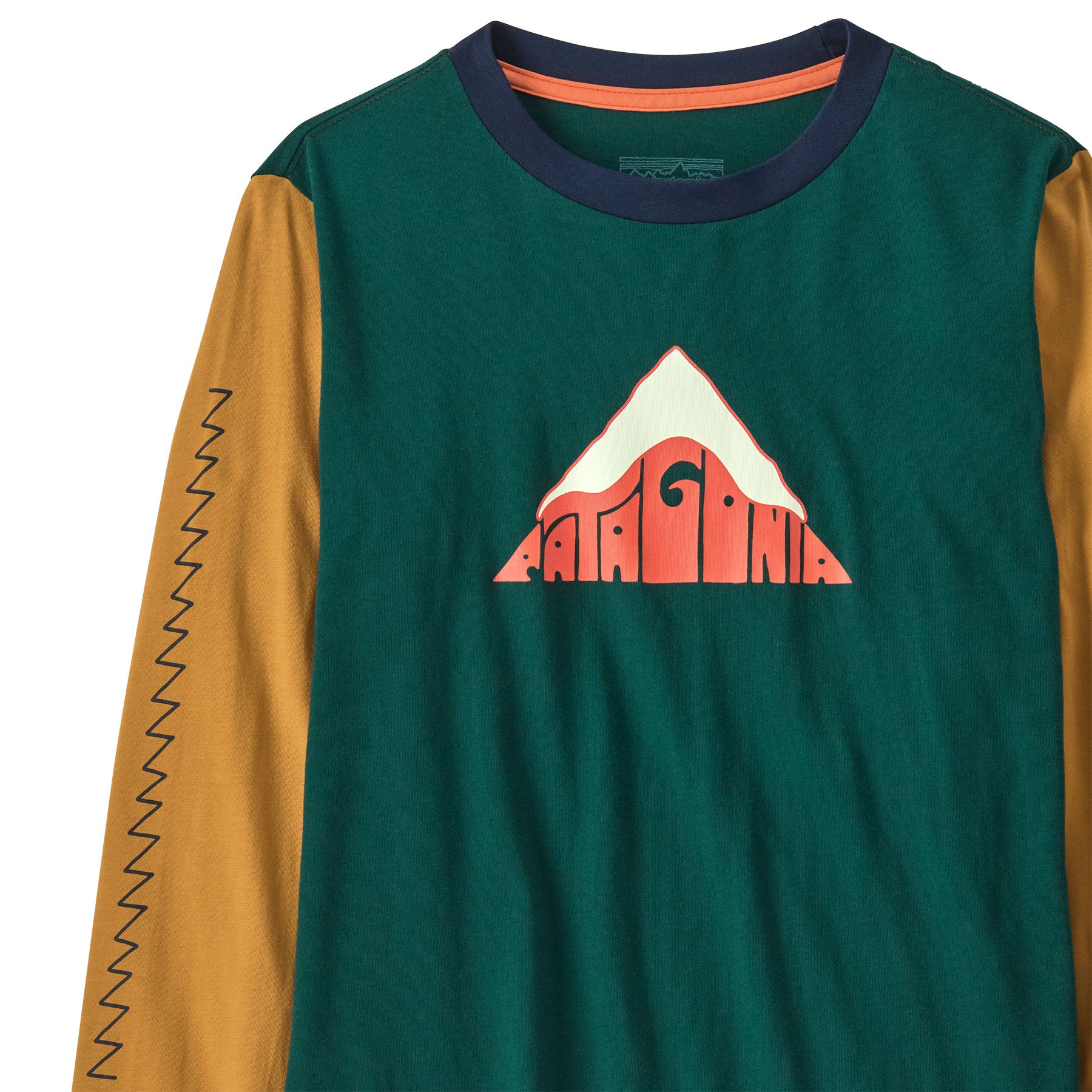 Patagonia kids long sleeve graphic top in driftways/cascade green available at Babipur showing the navy collar detail
